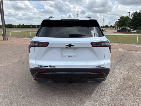 New 2026 Chevrolet Equinox RS w/ Safety and Technology Package FWD image 5