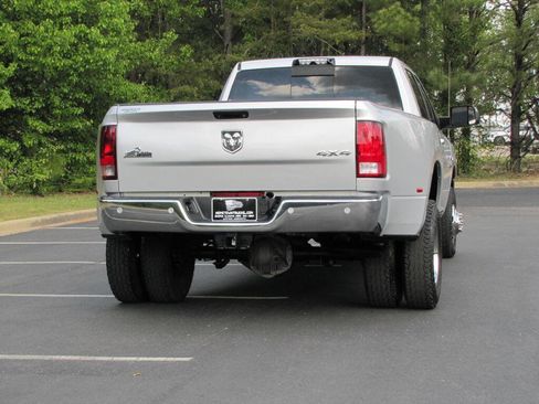 Used 2018 RAM 3500 Big Horn image 13