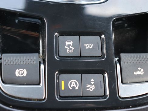 Used 2020 Jaguar F-TYPE Checkered Flag image 32