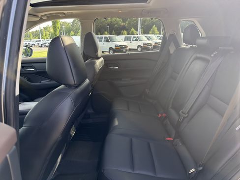 Used 2023 Nissan Rogue SV w/ SV Premium Package AWD/4WD image 30