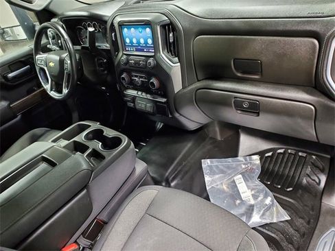 Used 2022 Chevrolet Silverado 2500 LT w/ Convenience Package image 14