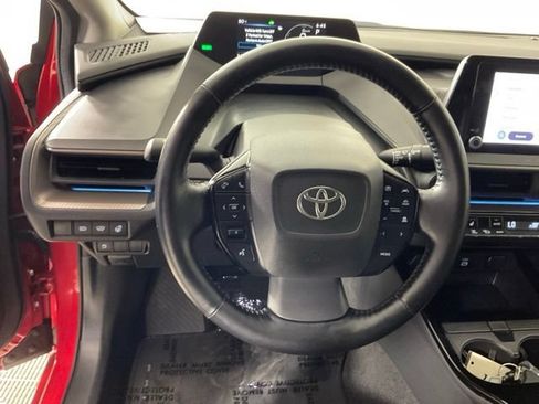 Used 2025 Toyota Prius XLE FWD image 20