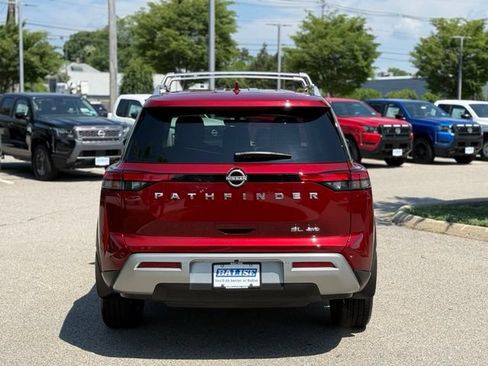 Certified 2025 Nissan Pathfinder SL AWD/4WD image 6