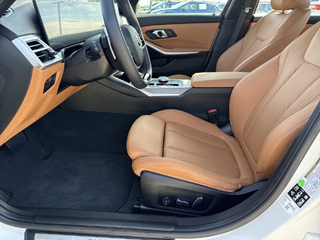 Used 2025 BMW 330i xDrive Sedan w/ Premium Package AWD/4WD image 18
