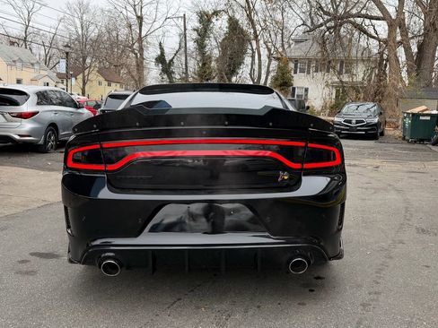 Used 2019 Dodge Charger Scat Pack w/ Plus Group image 4