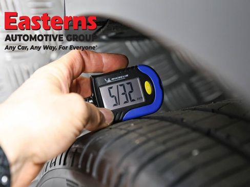 Used 2022 Tesla Model Y Long Range image 23