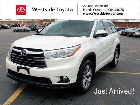 Used 2015 Toyota Highlander XLE image 1