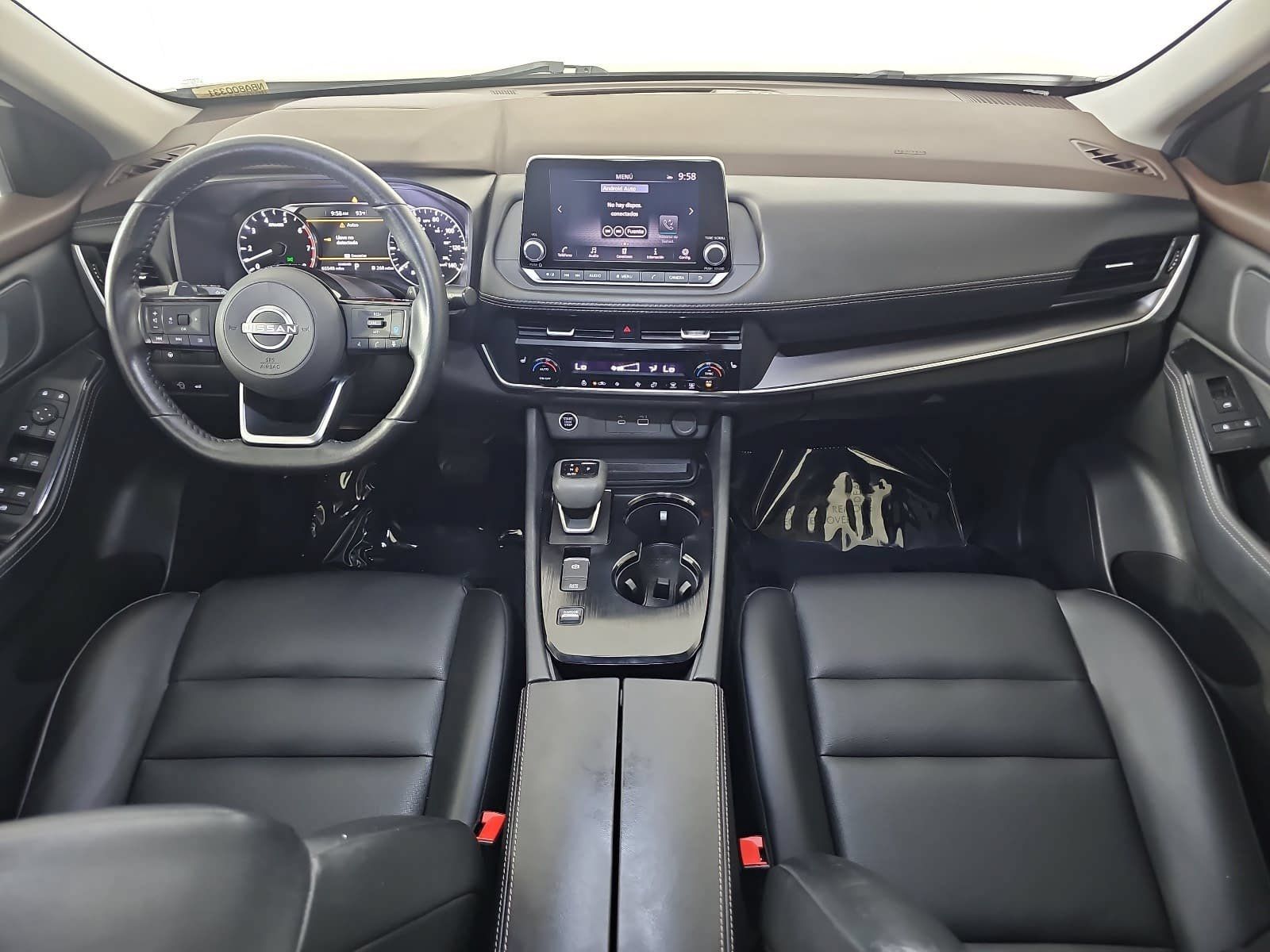 Used 2023 Nissan Rogue SV w/ SV Premium B Package FWD image 11