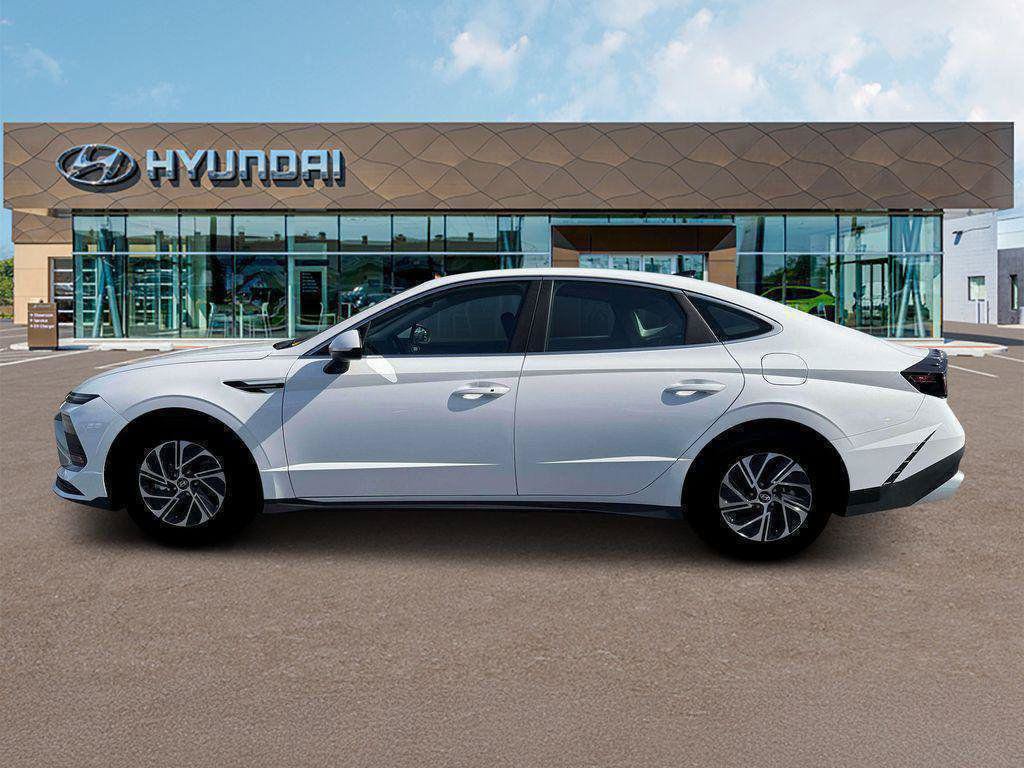New 2026 Hyundai Sonata Blue FWD image 3