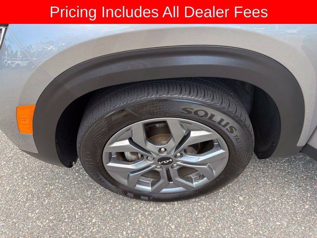 Used 2024 Kia Seltos S FWD image 6
