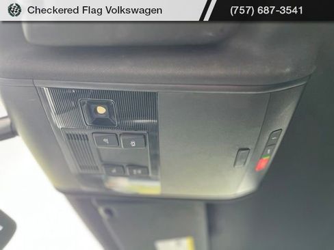 Used 2023 Volkswagen Atlas Cross Sport SE AWD/4WD image 19
