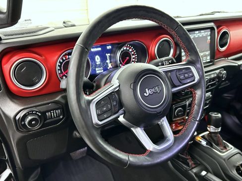 Used 2022 Jeep Wrangler Unlimited Rubicon w/ Cold Weather Group AWD/4WD image 11