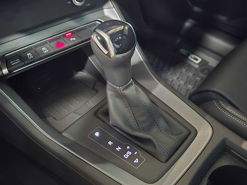 Used 2025 Audi Q3 2.0T Premium w/ Convenience Package image 31