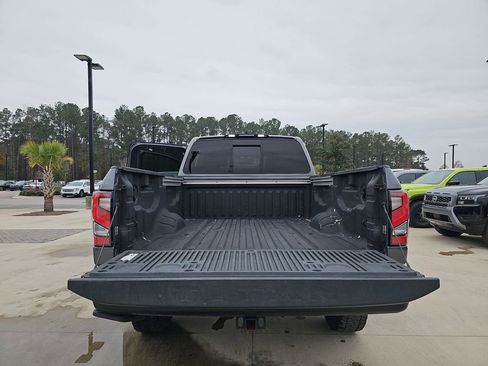 Used 2023 Nissan Titan PRO-4X image 16