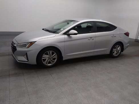 Used 2019 Hyundai Elantra SEL w/ Cargo Package image 2