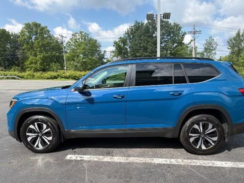Used 2026 Volkswagen Atlas SE AWD/4WD image 8