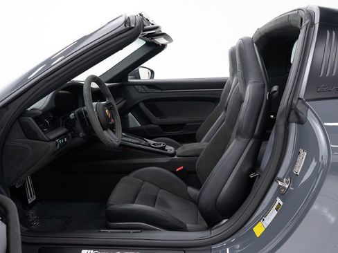 Used 2025 Porsche 911 Targa 4 GTS AWD/4WD image 23