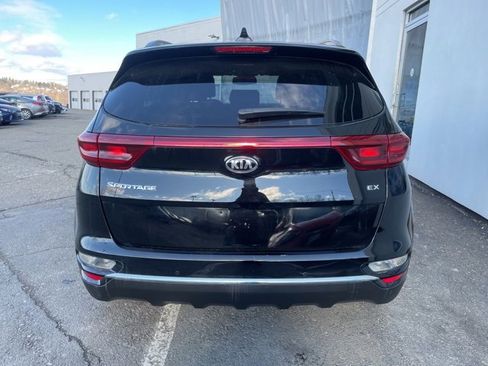 Used 2022 Kia Sportage EX w/ EX Technology Package image 4