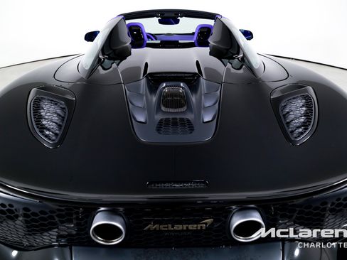 Used 2025 McLaren Artura Spider image 24