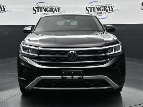 Used 2021 Volkswagen Atlas Cross Sport SE FWD image 2