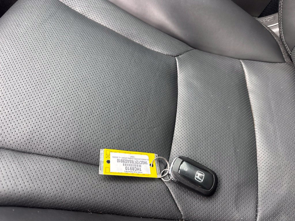 Used 2025 Honda Accord Sport image 32