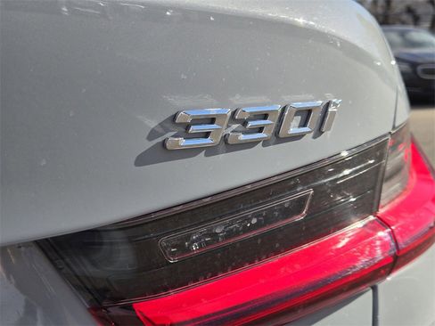 Used 2024 BMW 330i 330i w/ M Sport Package image 13