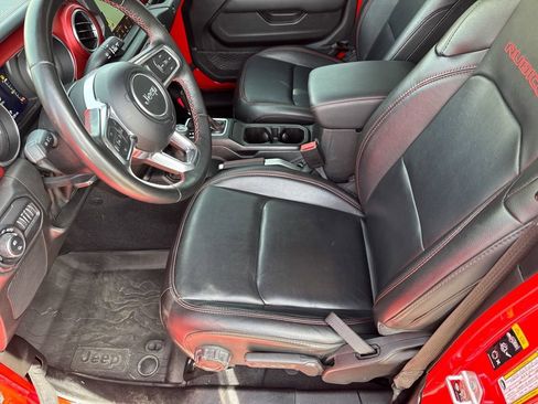 Used 2022 Jeep Gladiator Rubicon w/ Cold Weather Group AWD/4WD image 23