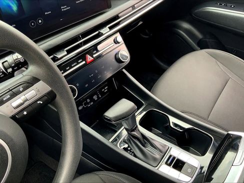 Used 2025 Hyundai Tucson SEL image 16