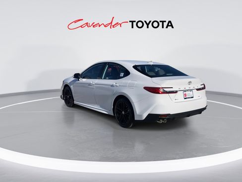 Used 2026 Toyota Camry SE image 6