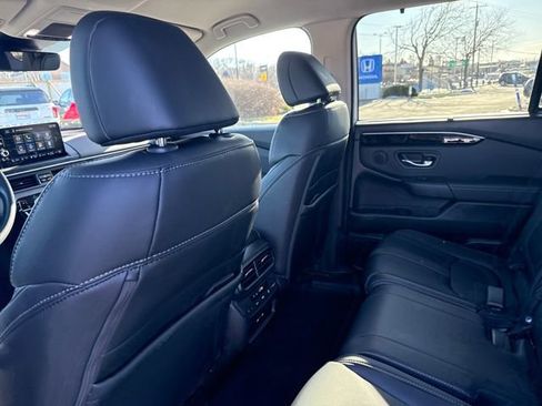 Certified 2025 Honda Pilot EX-L image 21