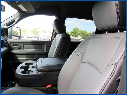 New 2026 RAM 3500 Tradesman AWD/4WD image 13