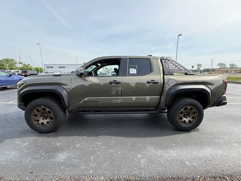 New 2026 Toyota Tacoma 4x4 Double Cab Hybrid image 5