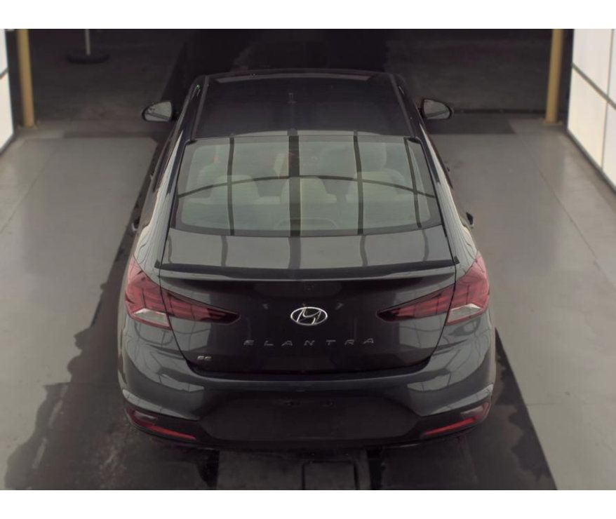 Used 2020 Hyundai Elantra SE FWD image 6
