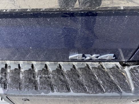 Used 2017 Nissan Titan Platinum Reserve image 7