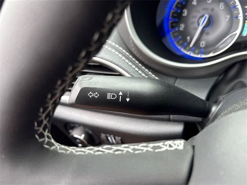 New 2026 Chrysler Pacifica Select image 16