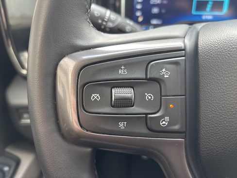 Used 2024 Chevrolet Silverado 2500 ZR2 w/ Technology Package image 21