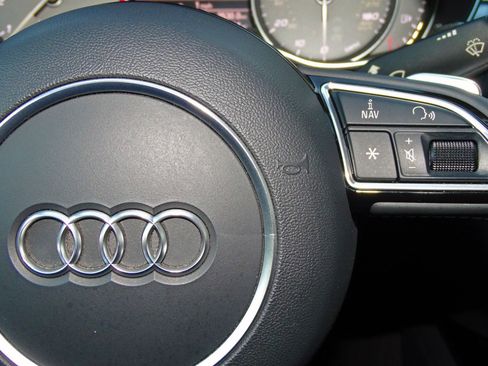 Used 2018 Audi S6 Premium Plus image 35