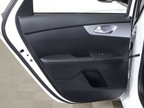 Used 2024 Kia Forte LXS w/ LXS Technology Package FWD image 23