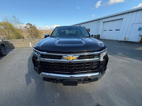 Used 2023 Chevrolet Silverado 1500 LT image 8