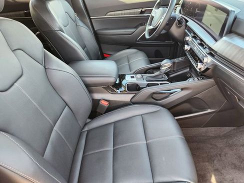 Used 2025 Kia Telluride SX image 13