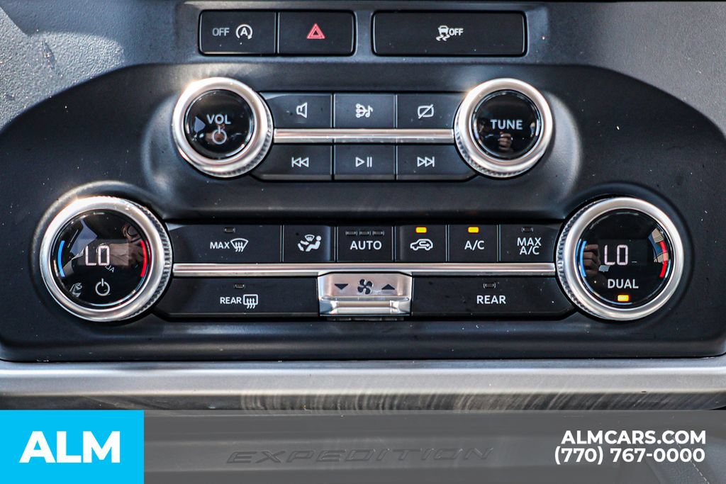 Used 2024 Ford Expedition XLT RWD image 39