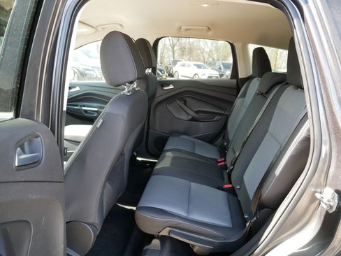 Used 2017 Ford Escape SE image 33