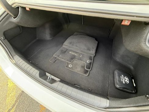 Used 2025 Hyundai Sonata SEL FWD image 36