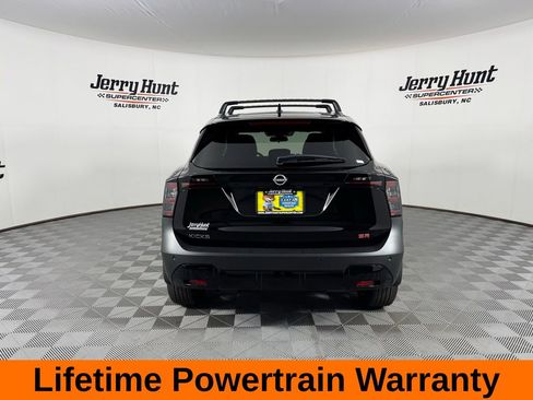 Used 2025 Nissan Kicks SR FWD image 8