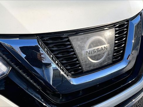 Used 2017 Nissan Rogue SL w/ SL Premium Package AWD/4WD image 31