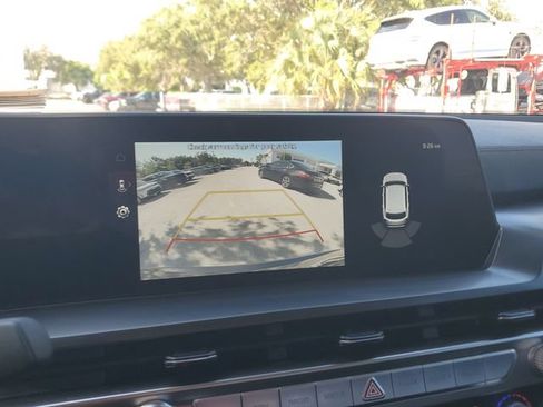 Certified 2025 Kia Telluride S FWD image 24