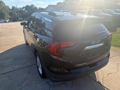 Used 2019 GMC Terrain SLE w/ Driver Convenience Package AWD/4WD image 11