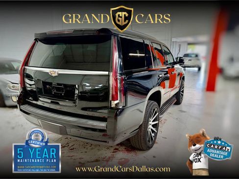 Used 2017 Cadillac Escalade Luxury image 5