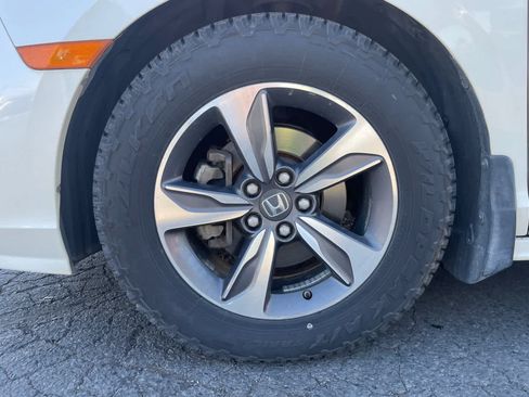 Used 2018 Honda Odyssey Touring image 15