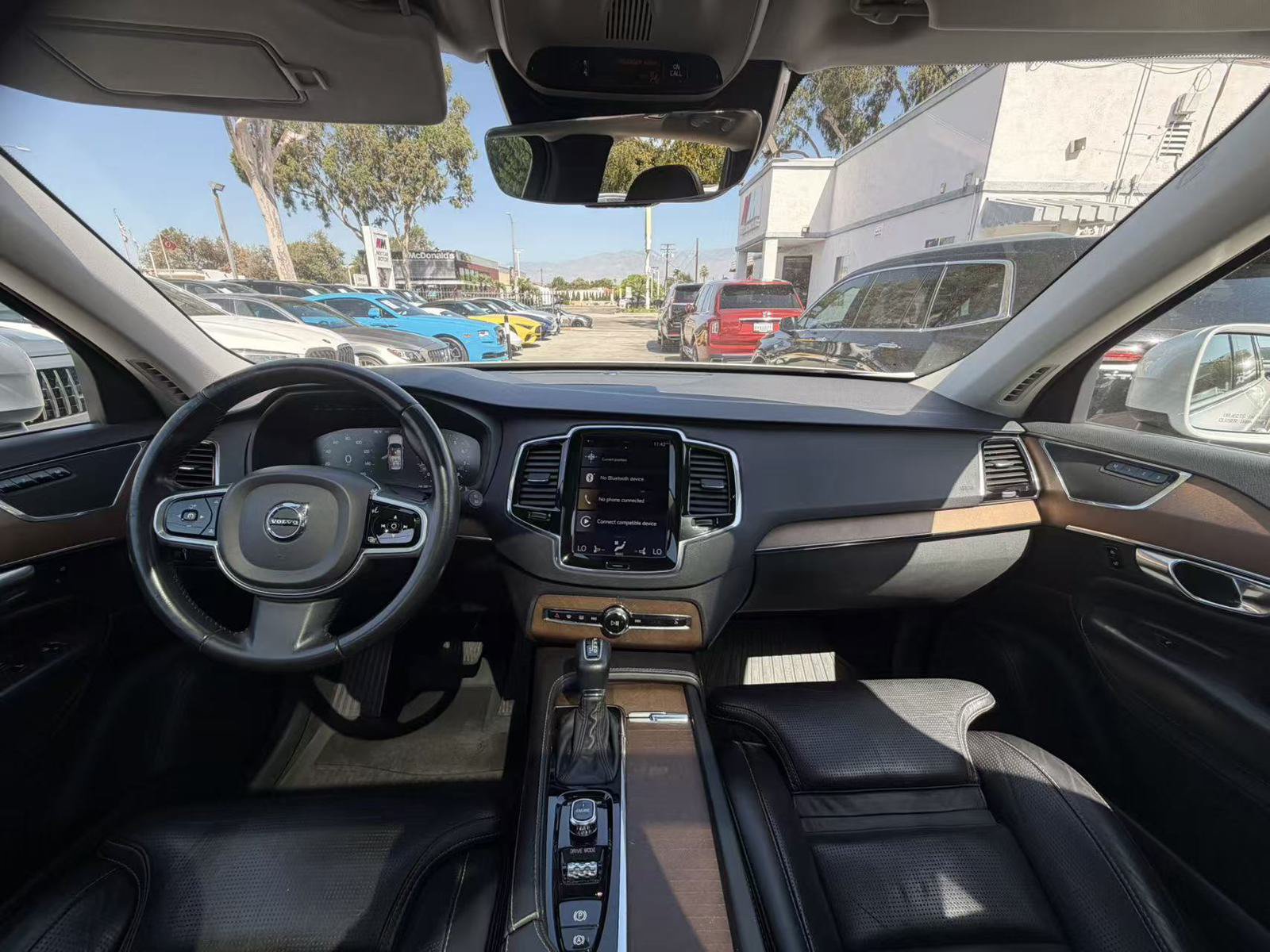 Used 2017 Volvo XC90 T6 Inscription w/ Vision Package AWD/4WD image 7